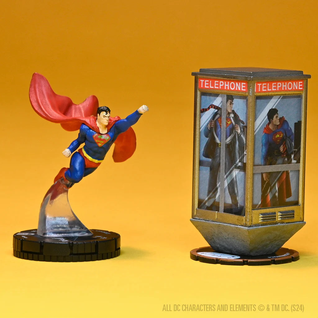 DC HeroClix Iconix: Superman Up, Up, and Away!