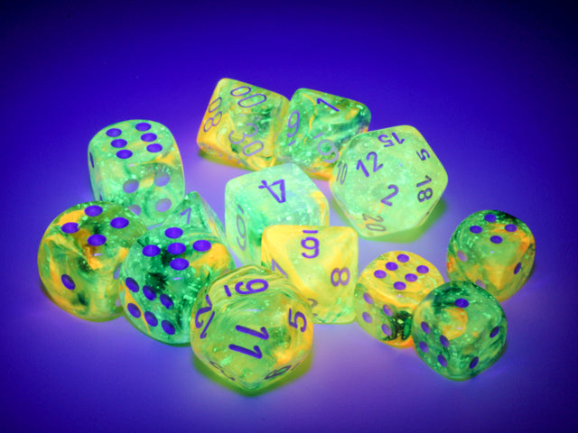 Nebula Spring/white 16mm d6 Dice Block (12 dice)